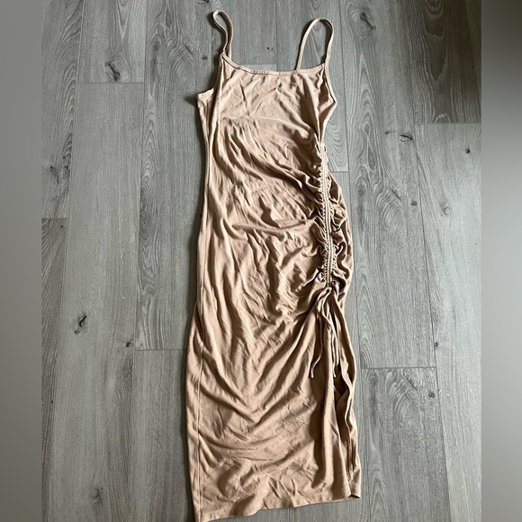 Wilfred Riddle Midi Ruched Dress size Small in Nude - Picture 2 of 5